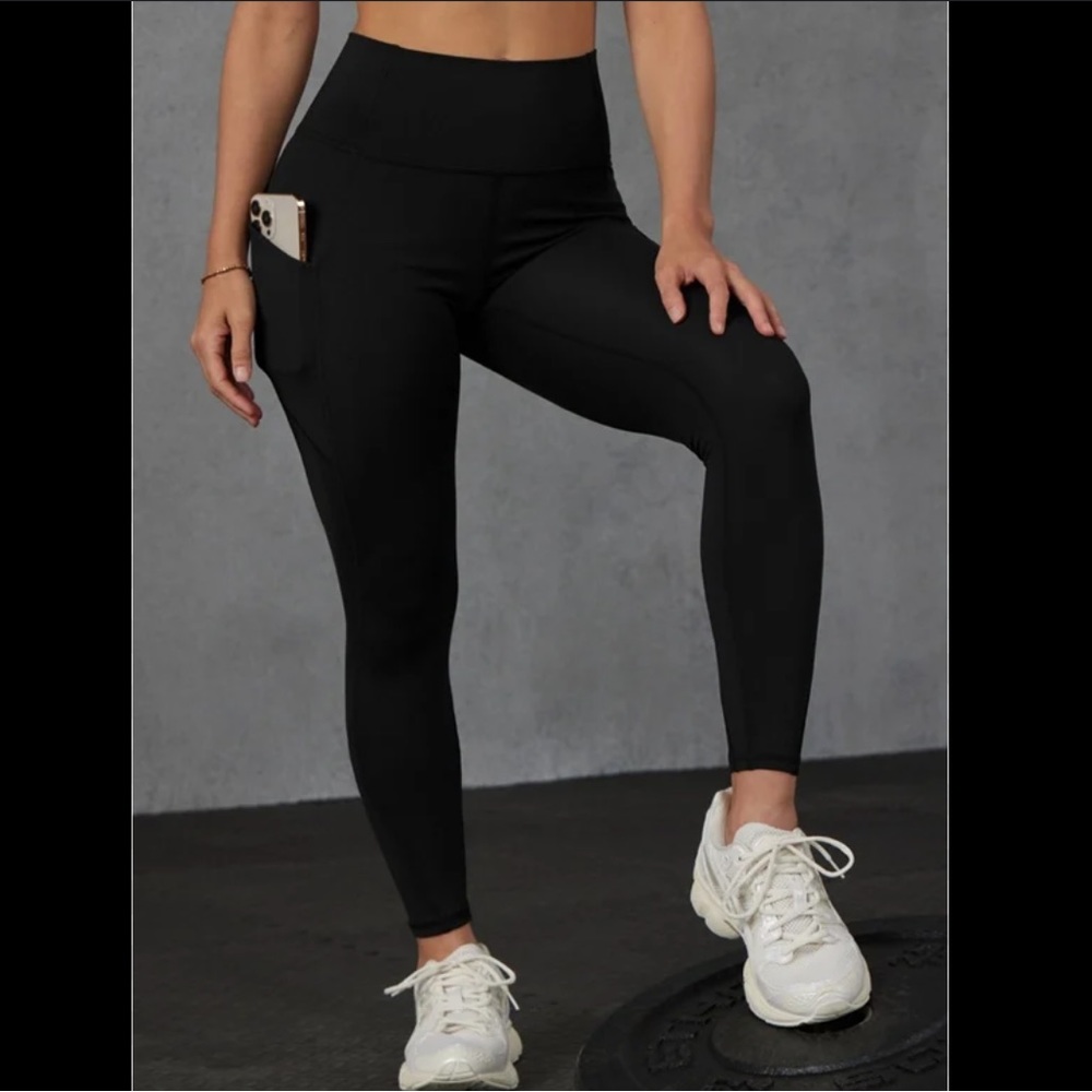 Fabletics - OASIS HIGH-WAISTED 7/8 LEGGING